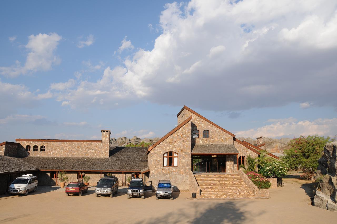 Hotel Le Jardin Du Roy Ranohira Exterior foto